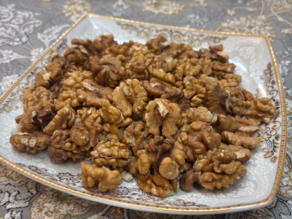 گردو walnuts